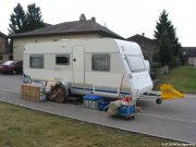 Vor der ersten Reise wird alles wieder an den richtigen Ort gepackt.